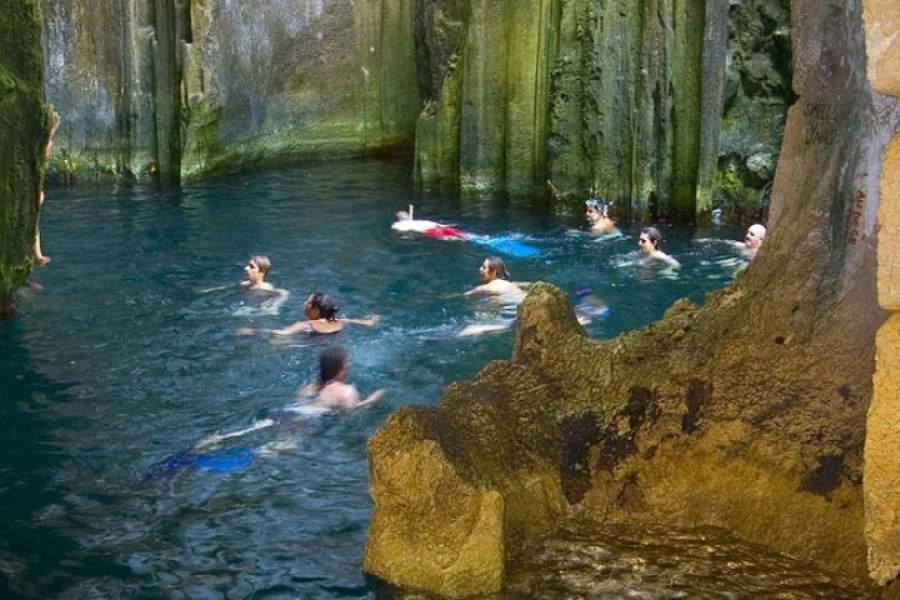 Sawa-I-Lau Caves (Yasawa Islands) Tour Fiji